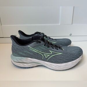 Mizuno Men’s Wave Inspire 21 size 11.5